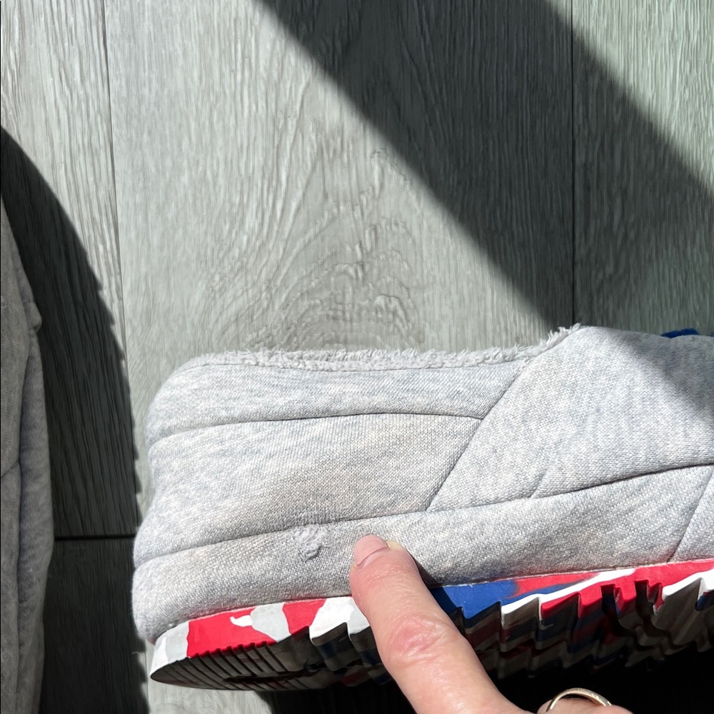 Champion University II Gray Slippers Men's Shoes Red Blue Sole Sz 11 - Picture 5 of 12